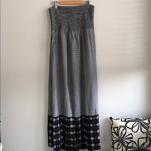 George Dresses & Skirts - Maxi dress strapless
